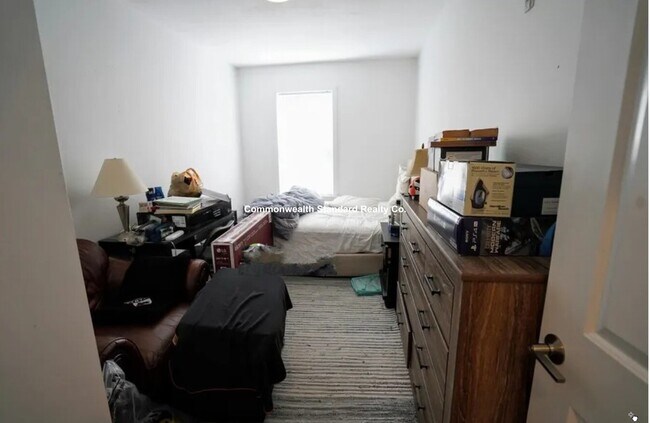 Building Photo - 15 Marney St