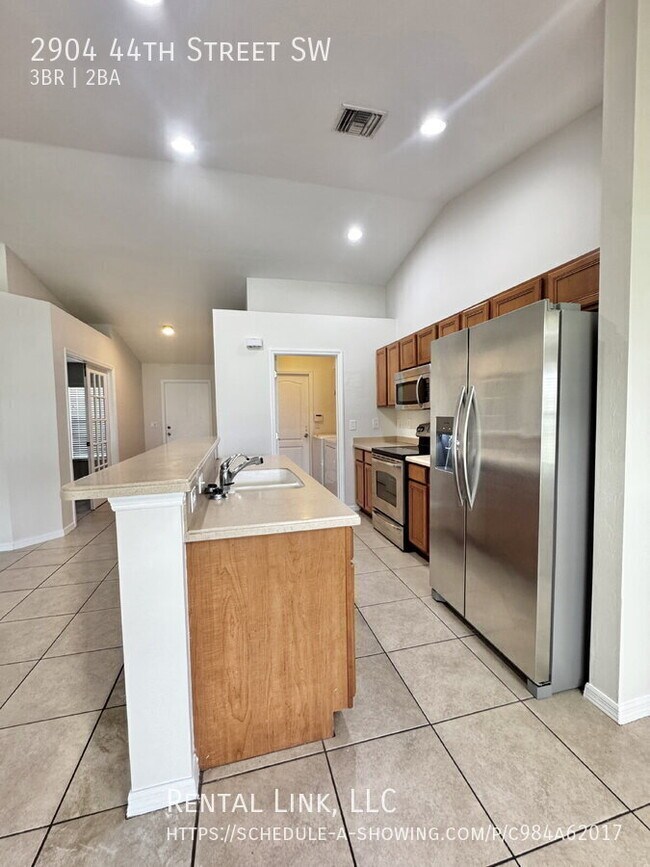 Building Photo - 2904 44th St SW