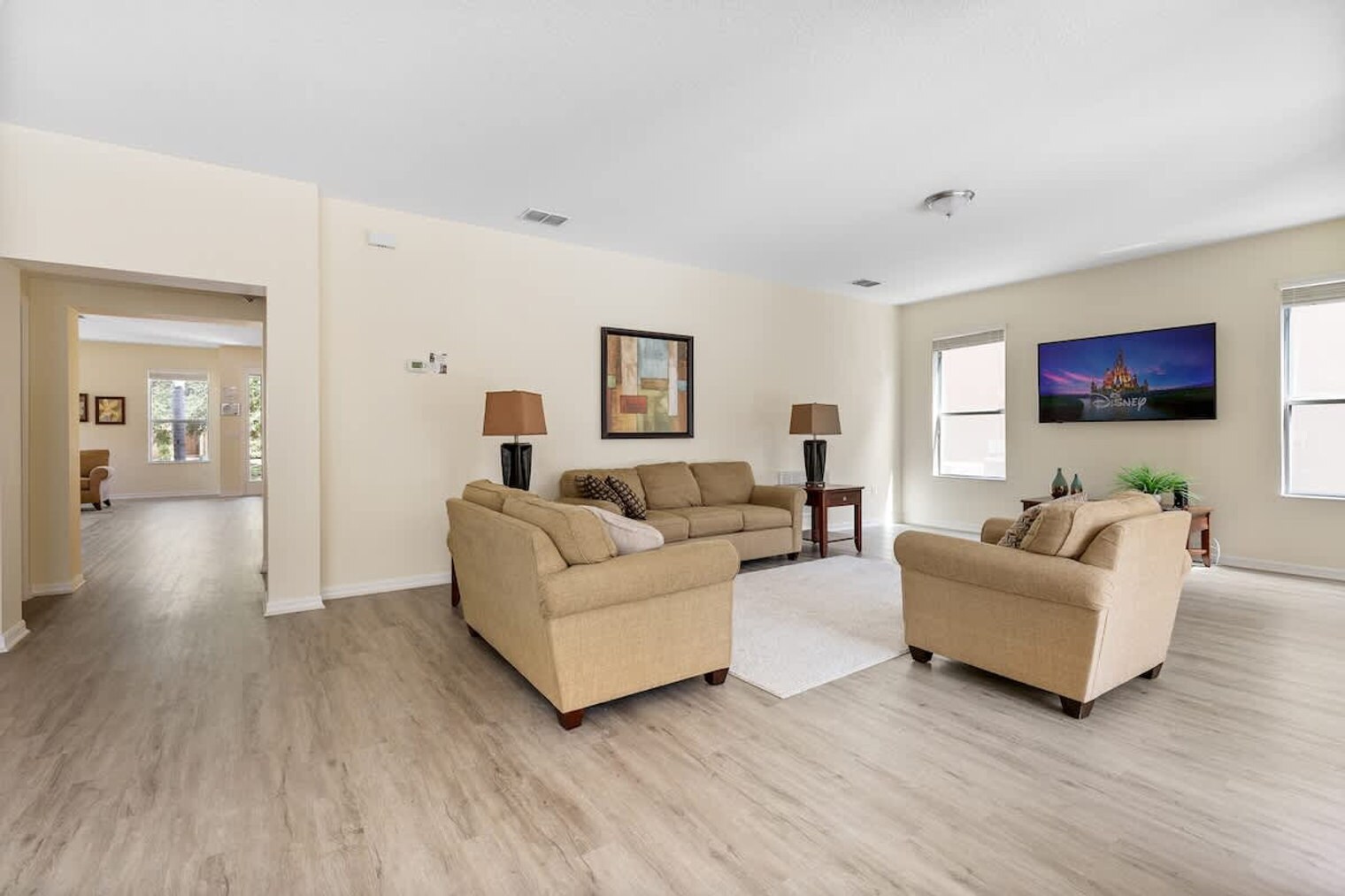Building Photo - 220 Las Fuentes Dr