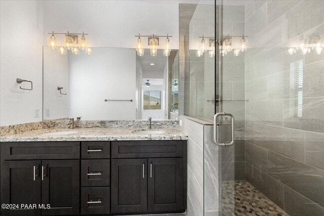 Building Photo - 5985 Finch Pl