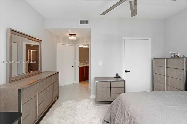 Building Photo - 79 SW 12th St