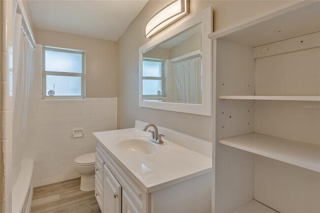 Building Photo - 2312 Belmar Dr