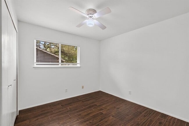 Building Photo - 11711 Shoshone Dr