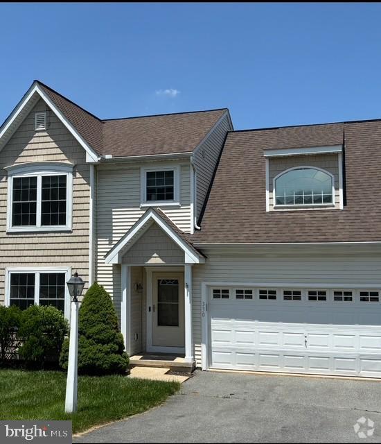 Building Photo - 330 Cambridge Dr