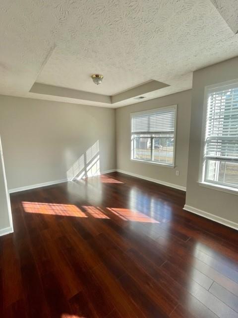 Building Photo - 8043 Clearview Cir