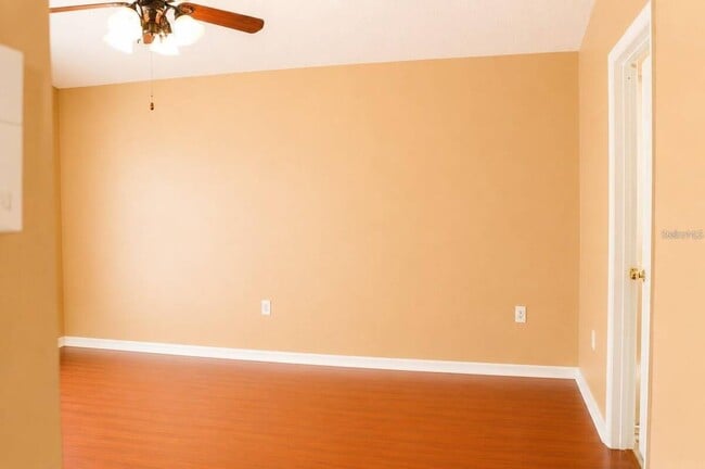 Building Photo - 145 Thornbury Dr