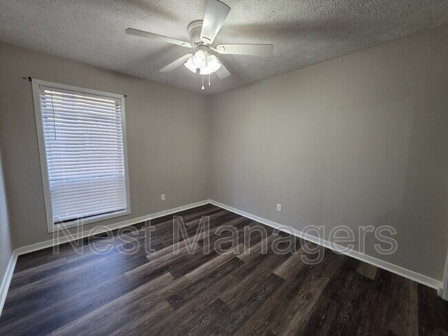 Building Photo - 4491 Briton Ct