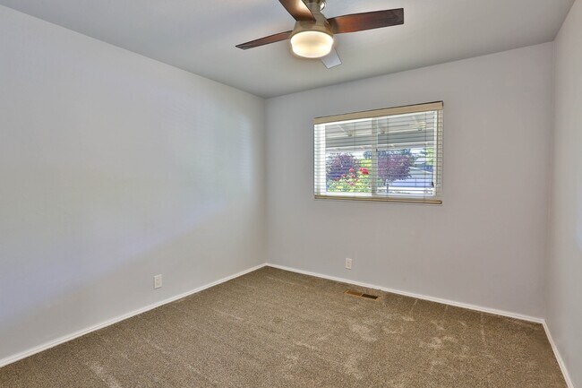 Building Photo - Saratoga single story home with Pool, and open Concept Living