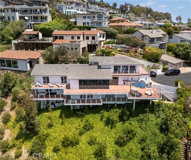 Building Photo - 343 Emerald Bay