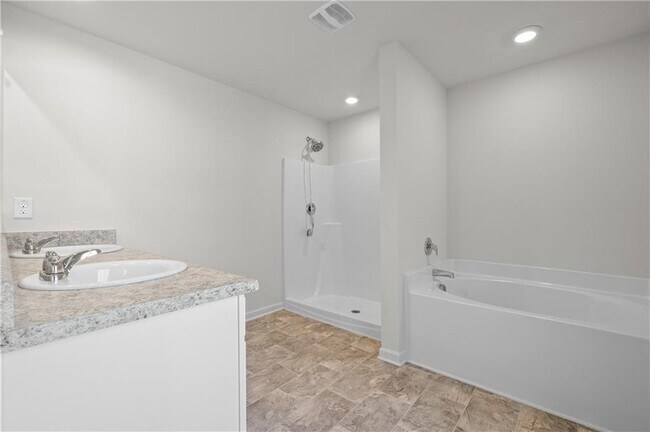 Building Photo - 63 Walnut Grv Wy