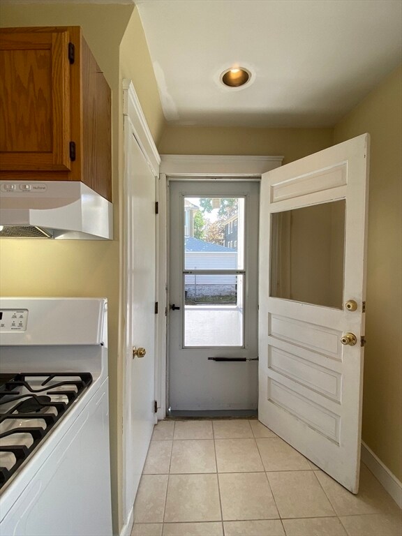 Building Photo - 39 Davis Rd