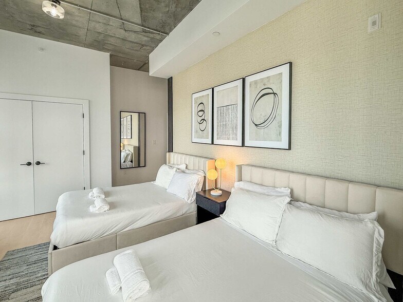 Building Photo - 1247 N 2nd St