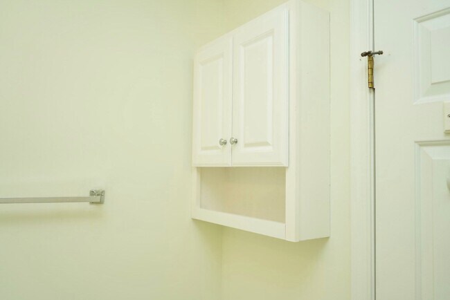 Building Photo - 1119 Somer Chase Ct