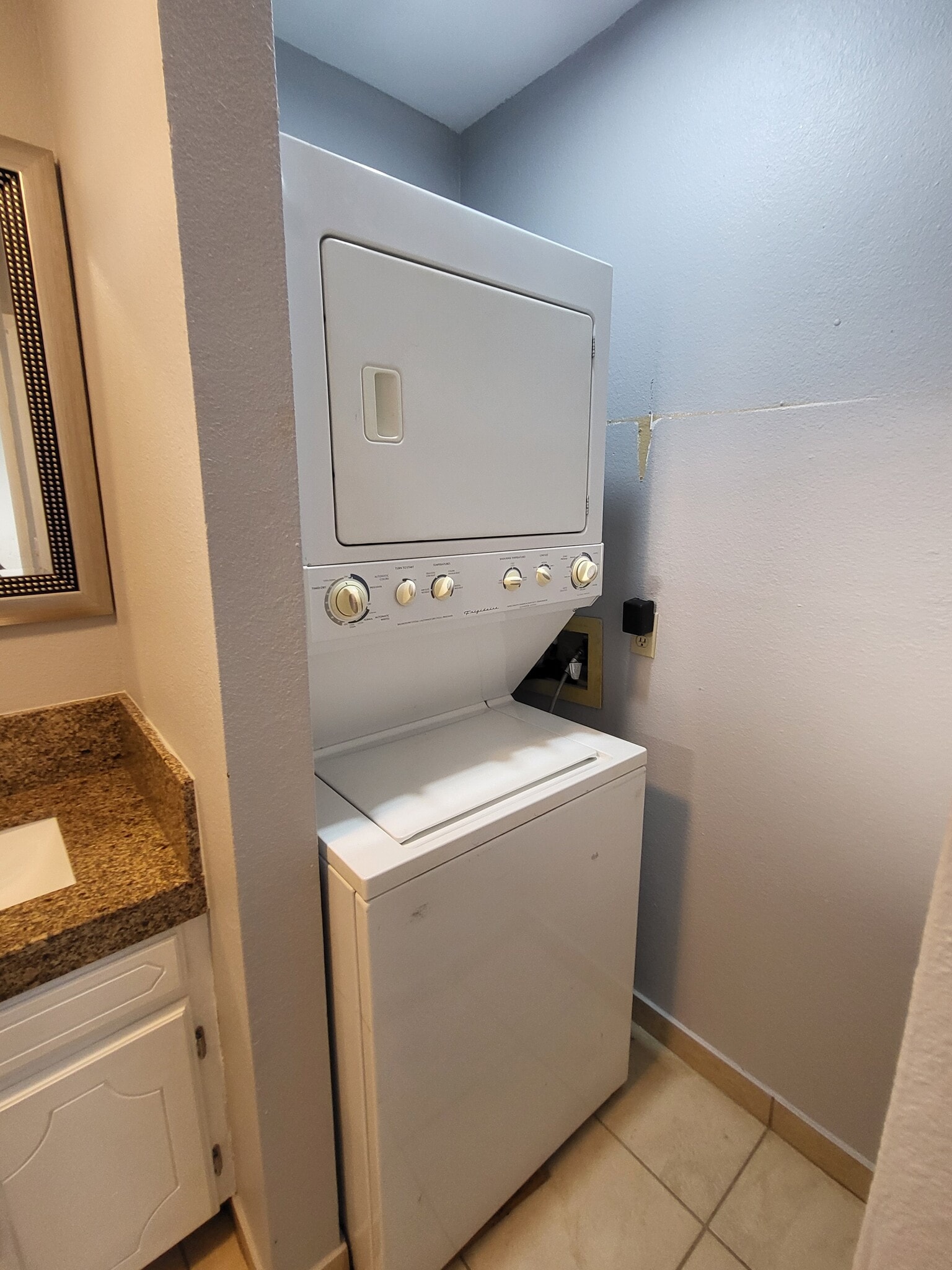 Building Photo - 312 Gastel Cir