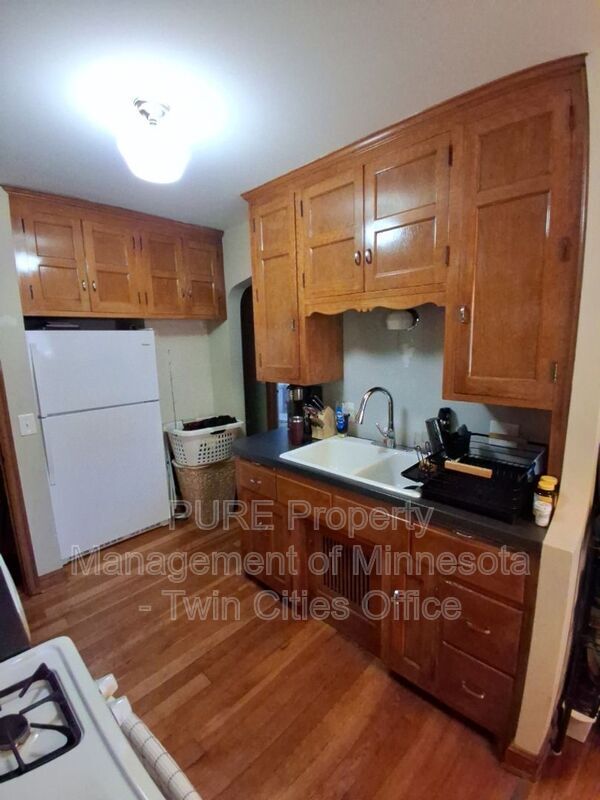 Building Photo - 3710 E 43rd St