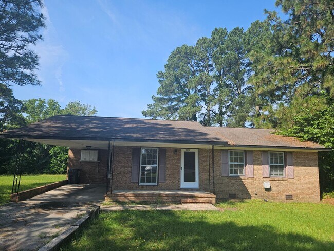Primary Photo - NEW LISTING!!!!!