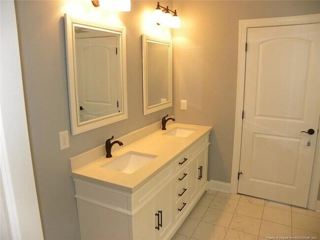 Building Photo - 149 Union Church Rd