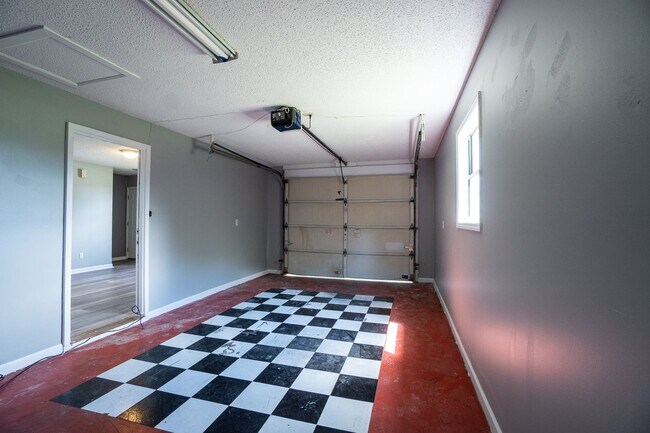 Building Photo - 360 Britton Ave