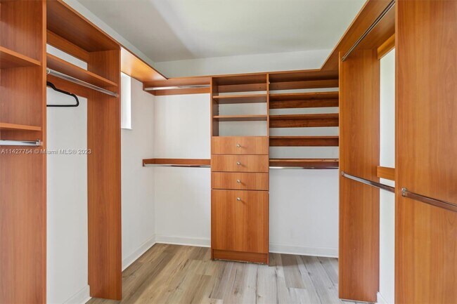 Building Photo - 6300 SW 144th St