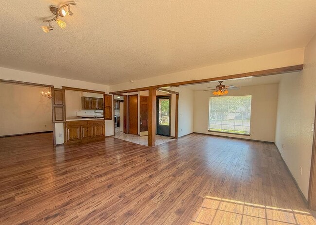 Building Photo - 3908 NW 68th St
