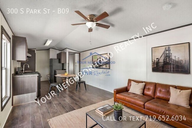 Building Photo - 300 S Park St