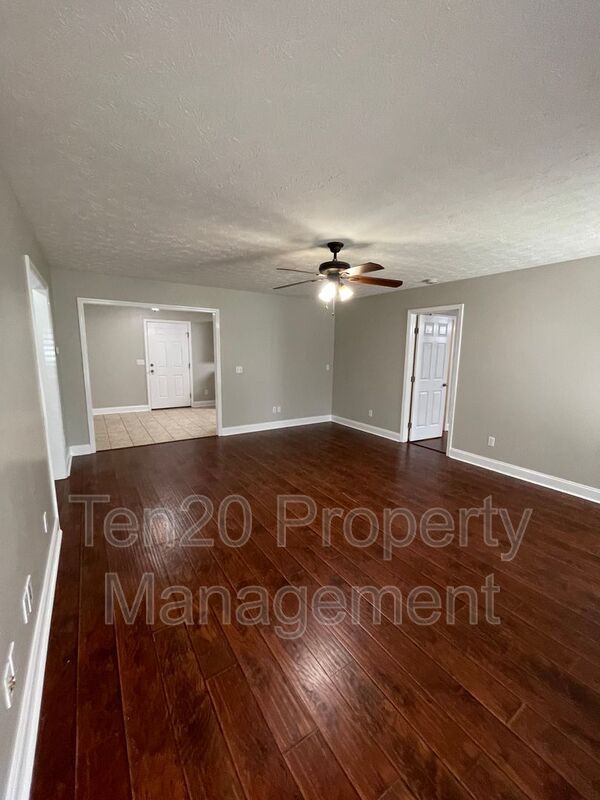 Building Photo - 4508 Auburn Rd