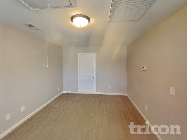 Building Photo - 938 Beverly Ct