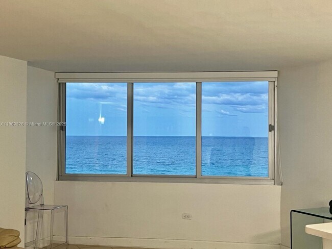 Building Photo - 7135 Collins Ave