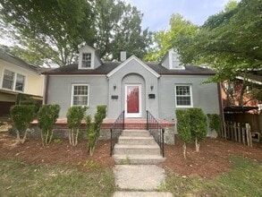 Building Photo - 1203 W Friendly Ave