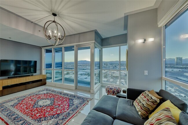 Building Photo - 4575 Dean Martin Dr