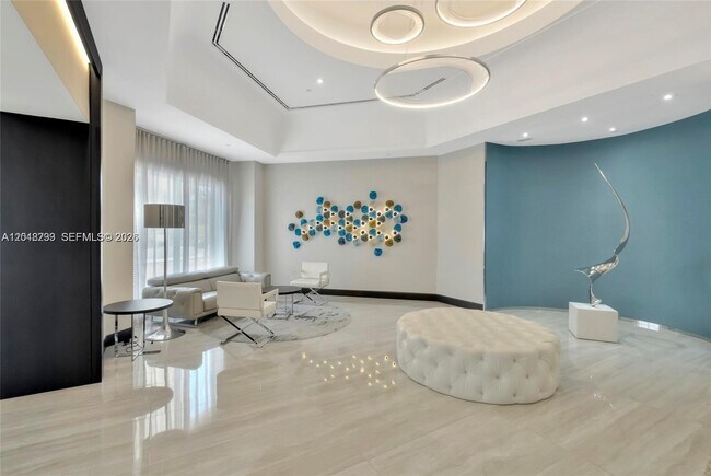 Building Photo - 16425 Collins Ave
