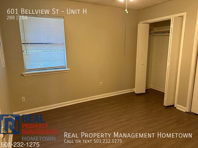 Building Photo - 2 Bed 1 Bath Apartment close to Oaklawn