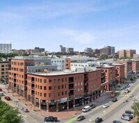 Building Photo - 383 Commercial St