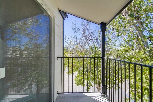 Floorplan - THE POINTE - JUST RENOVATED! Luxurious Community, W/D In Unit