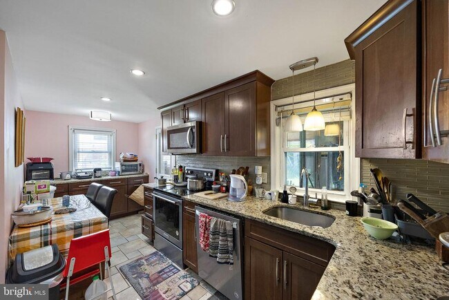 Building Photo - 412 Goodley Rd