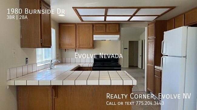 Building Photo - 1980 Burnside Dr