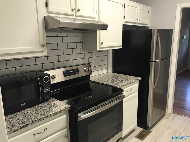 Building Photo - 104 Potomac Cir