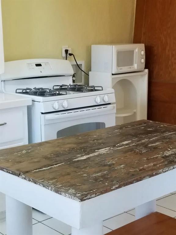 Building Photo - 1147 NW 37th St