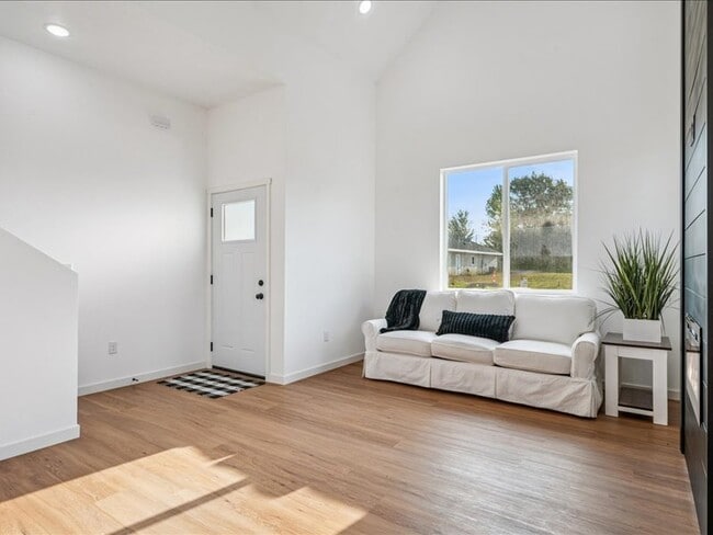 Building Photo - 1507 Duncan Dr