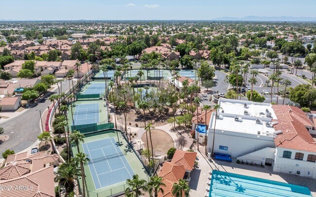 Building Photo - 1407 E Coral Cove Dr
