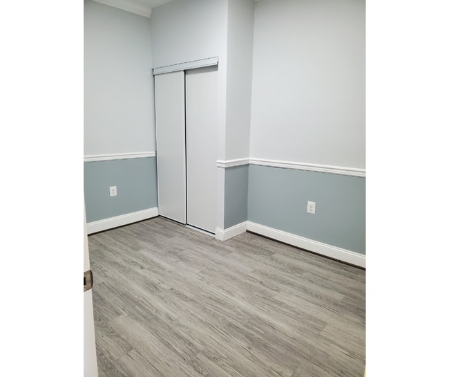 Building Photo - 2838 Washington Blvd