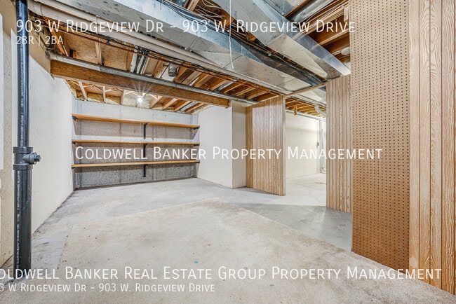 Building Photo - 903 W Ridgeview Dr