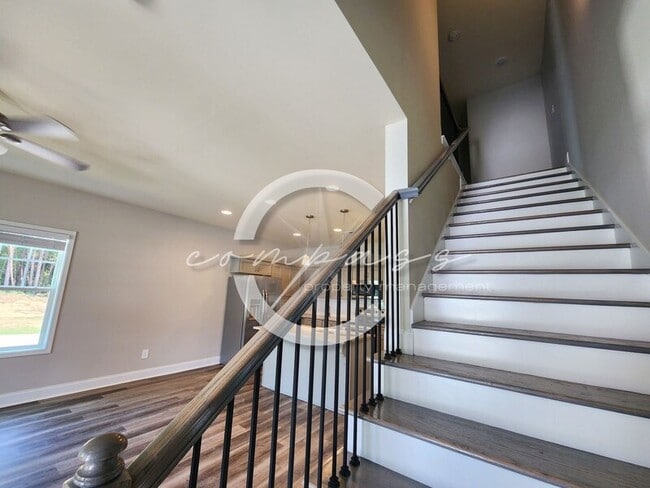 Building Photo - 6406 Olmadison Pl