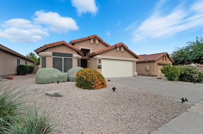 Primary Photo - Modern & Spacious 3 Bed 2 Bath Home in Nor...