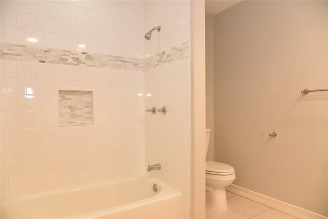 Building Photo - 14103 Owens Rd
