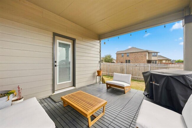 Building Photo - 1506 Dragonfly Loop