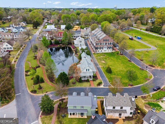 Building Photo - 11 Bourbon St