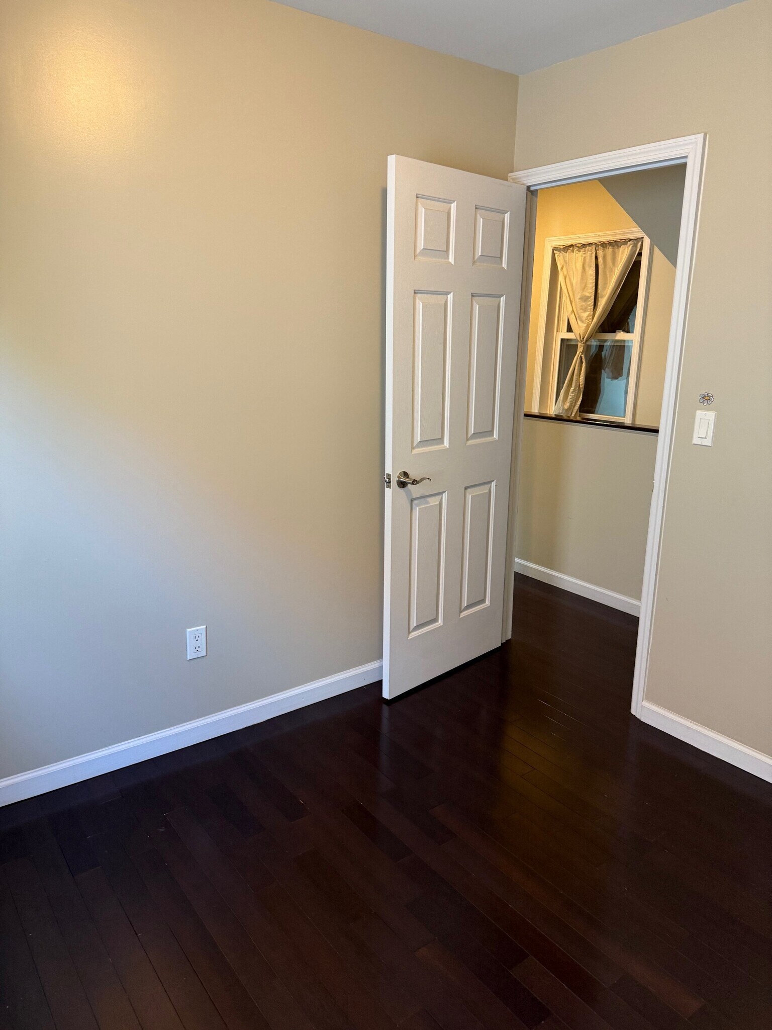 Building Photo - 6132 Booth St