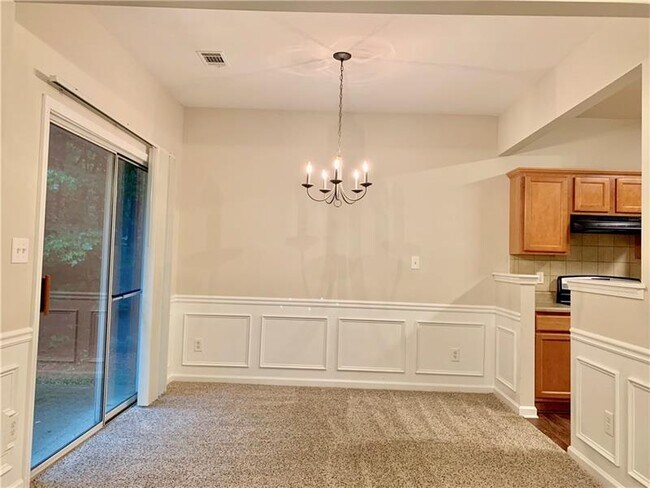 Building Photo - 2534 Winslow Ridge Dr NE