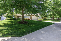 Building Photo - 4767 Lake Valley Ln